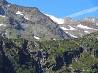 Sulzenauhütte am Stubaier Höhenweg