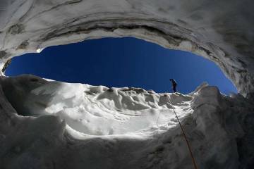 Ice crevice - Guus Reinartz