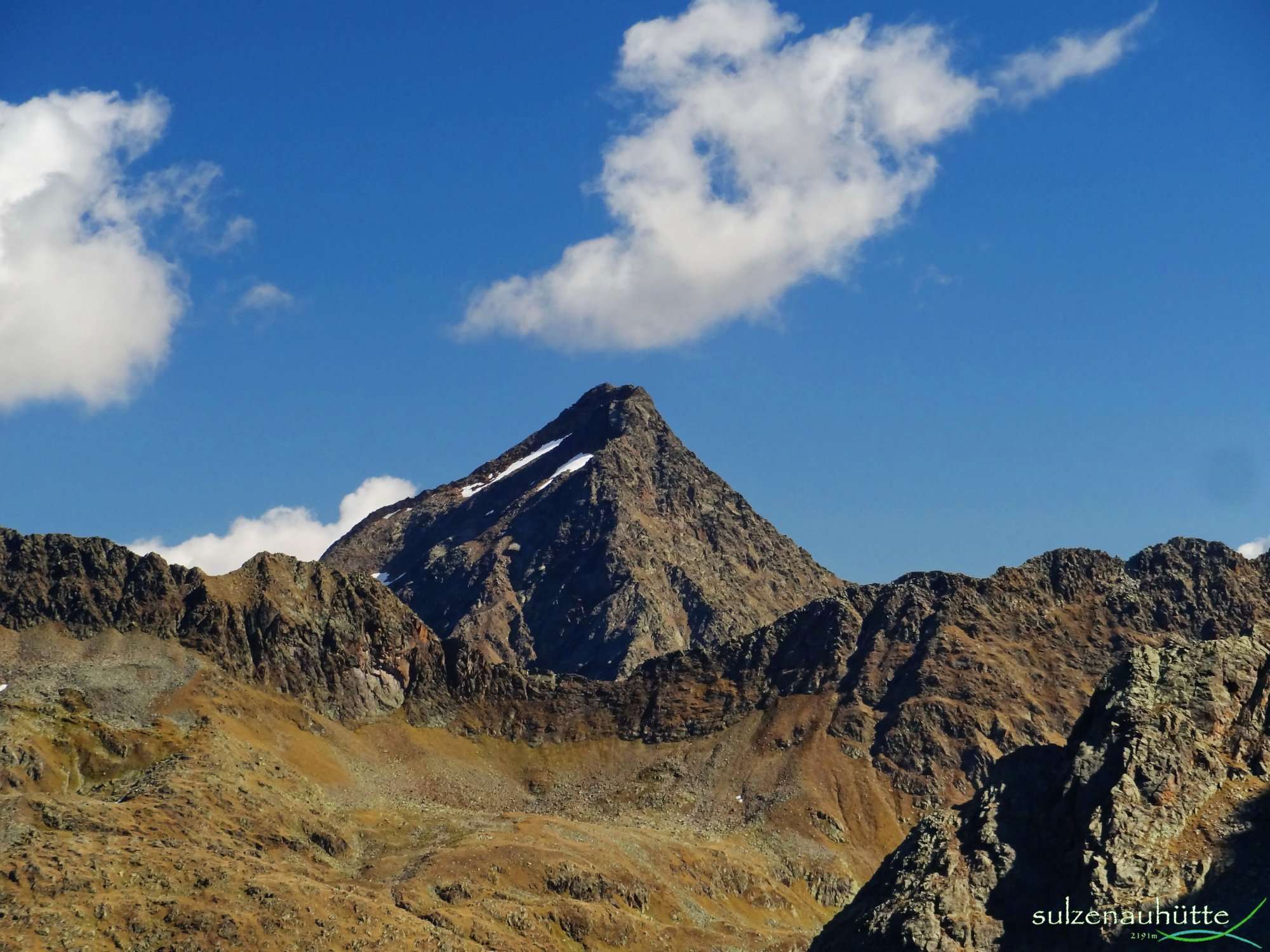 View to Niederl, above Aperer Feuerstein from Peiljoch - Stubai High Trail